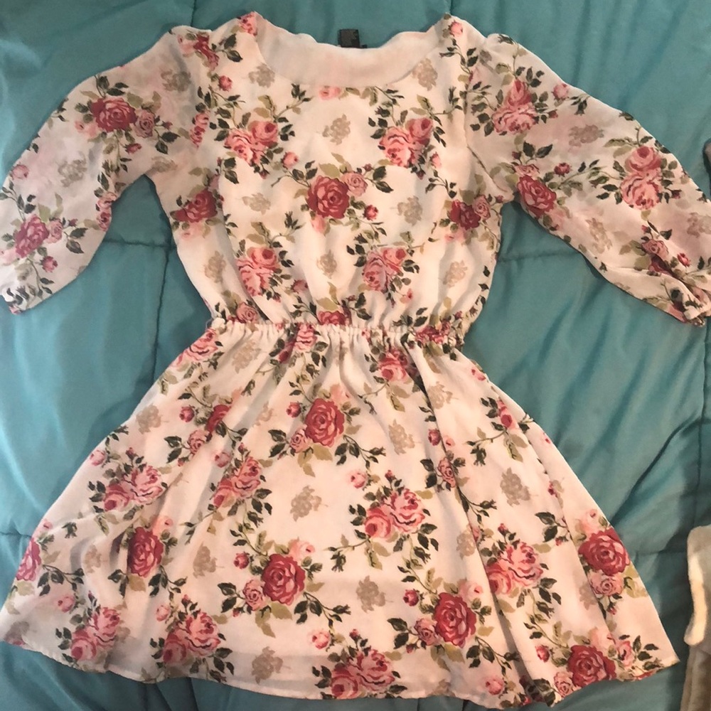 Beautiful floral dress for any causal occasion